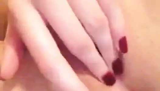 sıkı beyaz KEDİ parmak