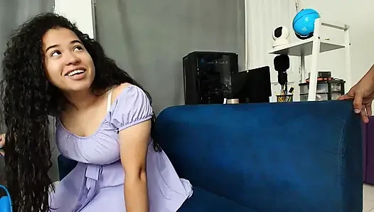 Ofis arkadaşım çok seksi oluyor beni ısıtıyor