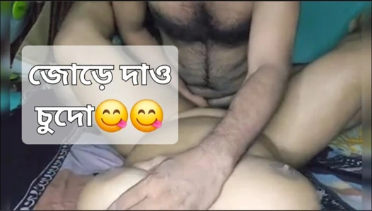 Ateşli yengem benimle seks yapmak istiyor ve tam seks yapıyorum