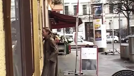 Güzel Alman genç kız güzelce sikiliyor