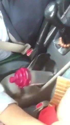 Taksi ücretini nasıl ödüyor?