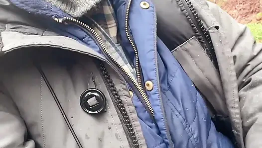 Amcık kayaya işiyor