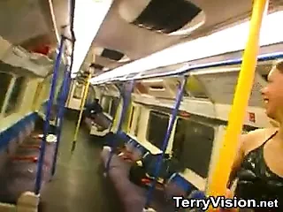 Londra metrosunda yanıp sönen - bölüm 1