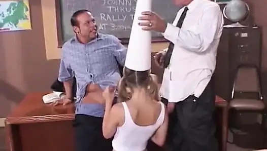 Yaşlı domuzlarla daha çok seviyorum!