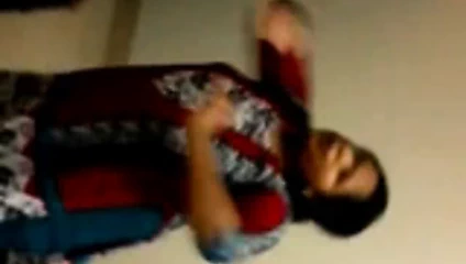 Şişman ve oruçlu kız gizli sevgilisi tarafından çıplak alır