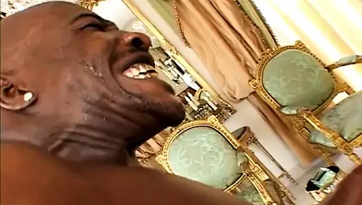 Siyah ve ünlü - sahne-2