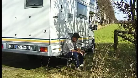 Mutti am ficken im Auto
