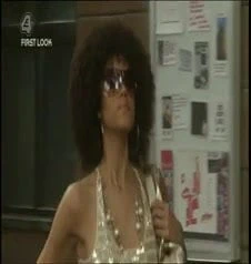 şortlu Nathalie emmanuel