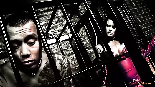 Dövmeli adam kahrolası bir sarışın metres ve başka bir kız içinde