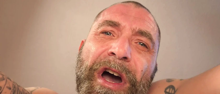 Baba meraklı oğlanlarını seviyor