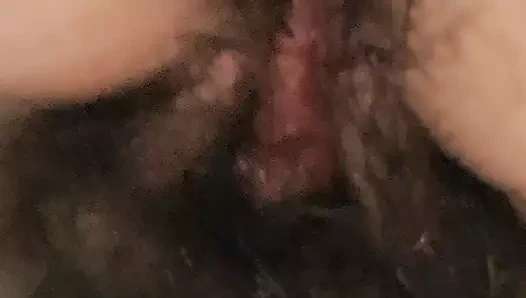 Ateşli anne sessiz fışkırtarak mastürbasyon yapıyor