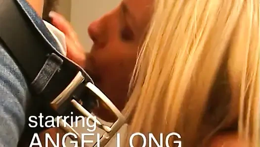 Блондинке-крошке вылизали киску до взрывного оргазма