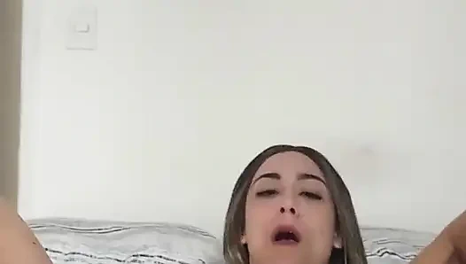 Zayıf bir deli senin gelip onu yemen