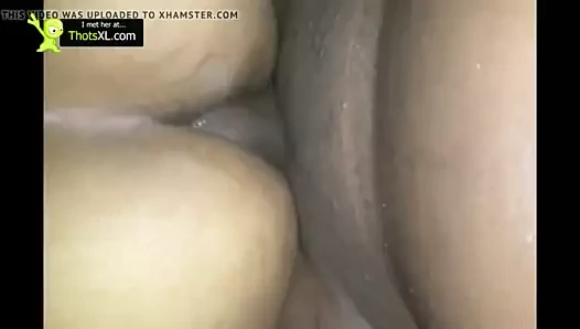 Sıcak sarışın boğmaca üzerinde bir şişman horoz önce Başlarken becerdin