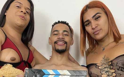 Üçlü fahişe, hellen ve sabatine thaaylor ile ateşli sikiliyor