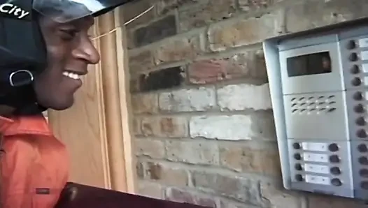 Büyük Omar'ın İngiliz maceraları: büyük kalın ve yenilebilir 2002
