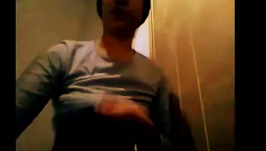 Ailemle şakalaşıyorum ve teraziye fışkırtıyorum