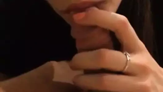 Sevimli kız darbeler ama cim sevmiyor