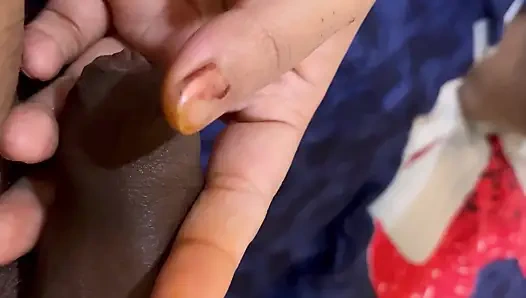 TÜM DOĞRU YERLERE SÜRTÜNÜYOR