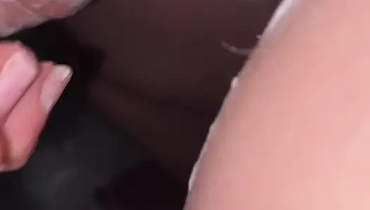 Kıllı bacaklar tıraş oluyor yakın çekim