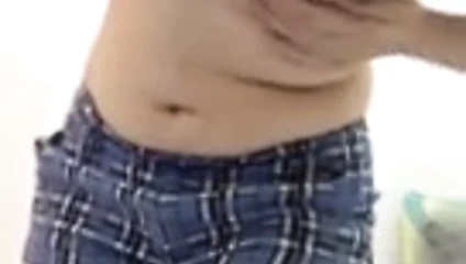 Malezyalı kız soyunuyor (1. deneme)