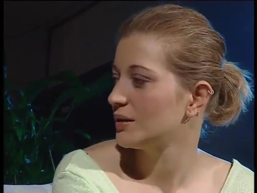 Finans adamı karısını sikiyor