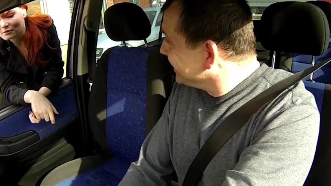 Rậm lông gừng làm đau hậu môn vì tiền mặt