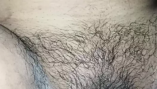 Hintli anne Ritu üvey oğluyla sikişiyor