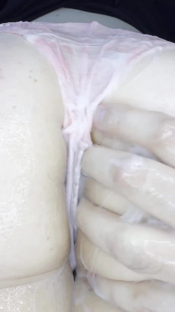 Обязательный для просмотра момент из "Анальный трах пальцами с многократными оргазмами и много смазки!"