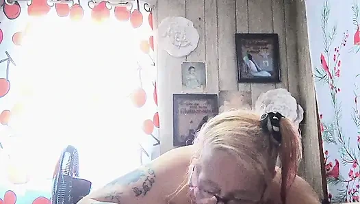 Onunla uzağa. Başkası gibi amcık sevdası