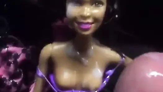 Rock yıldızının yüzüne boşalma