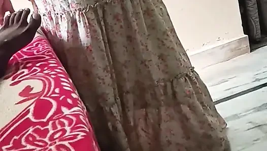 Momentos secretos con la sirvienta con romance completo con hermosa voz telugu