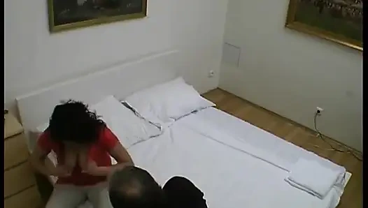 Yaşlı adam için genç sürtük