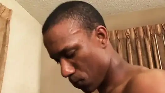 Büyük siyah şişman kızın büyük zenci yarağı