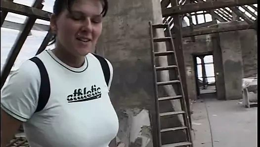 Schwestern bieten dem Gerichtvollzieher tiefe Einblicke