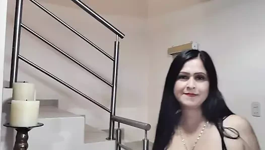 Dans eden kadınımı çok seksi buldum ve güzel amını emdim.