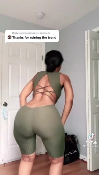 Thick TikTok milfs