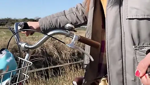 No144 Tack Exposure On The Street