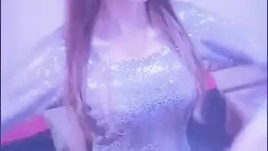 Sajeela sıcak görünüm