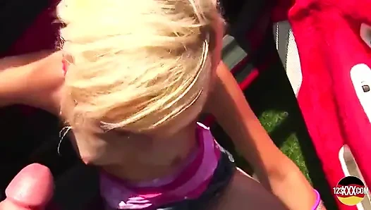 Alman sarışın tıraşlı amını bakış açısıyla parçalatıyor