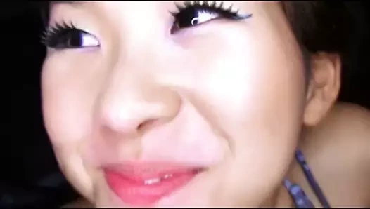 Japon sevimli döl yutuyor