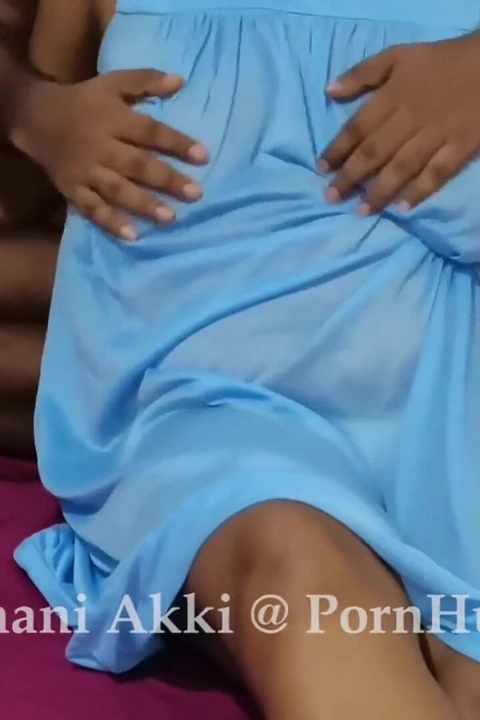 Sri Lankalı olgun orta yaşlı seksi kadın arkadaşıyla lezbiyen hikayesi