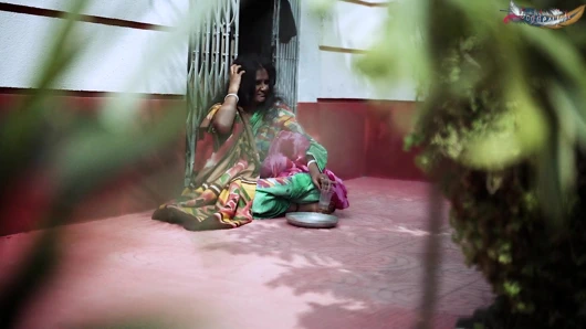 DESI MOBSTER HARDCORE  SEX WITH DIRTY HAIRY PUSSY  BEGGARS FULL MOVIE ( HINDI AUDIO )