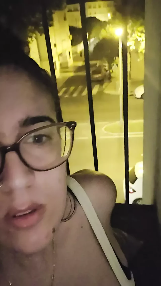 Я мастурбую и писаю