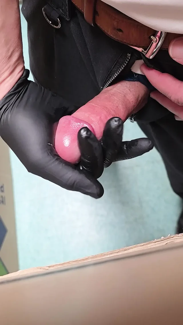 Pumping and edging mushroom tip cock