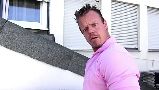 Güzel kızıl saçlı olgun hala sikişmeyi biliyor