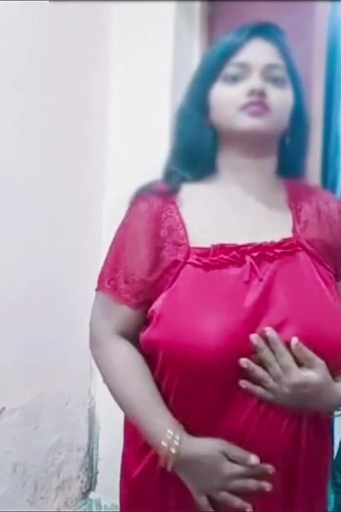 Üzerime gözetleyen kuryeye ateşli bir ceza verdim - yüksek sesle inleyen tamil erotik video