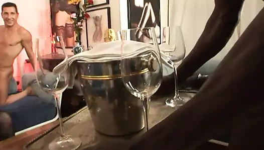 Olgun sürtüklerin orgazma ihtiyacı var - bölüm 2