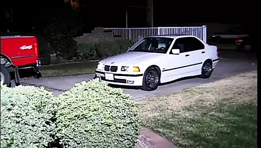 Kız öğrenci öğretmeninin yarağını emiyor