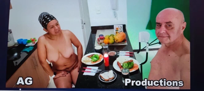 Adamandeve ve lupo ile mutlu seksi çıplak sabah